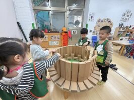 學習區~邊玩邊學習:圓形積木城堡