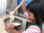 本園特色課程－烹飪區活動:觀察麵粉變化
